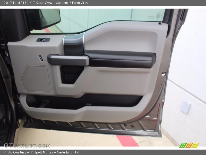 Magnetic / Earth Gray 2017 Ford F150 XLT SuperCrew