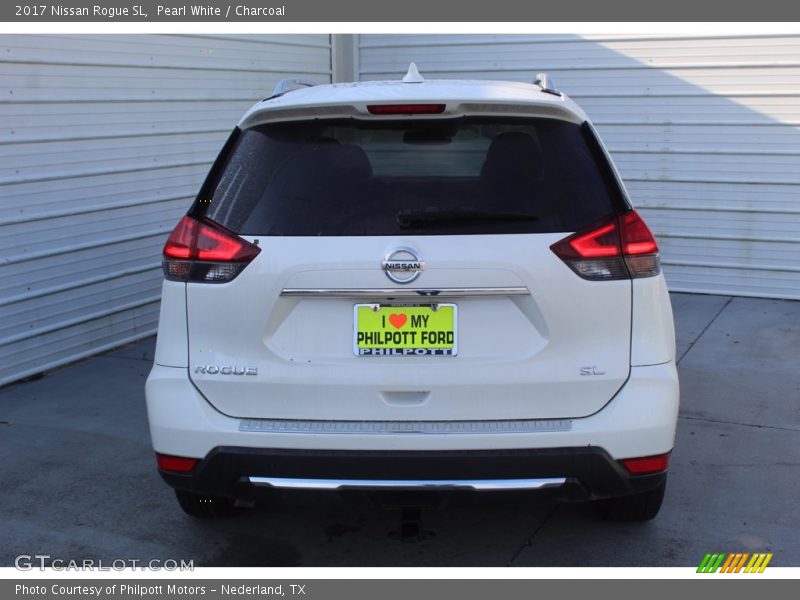 Pearl White / Charcoal 2017 Nissan Rogue SL