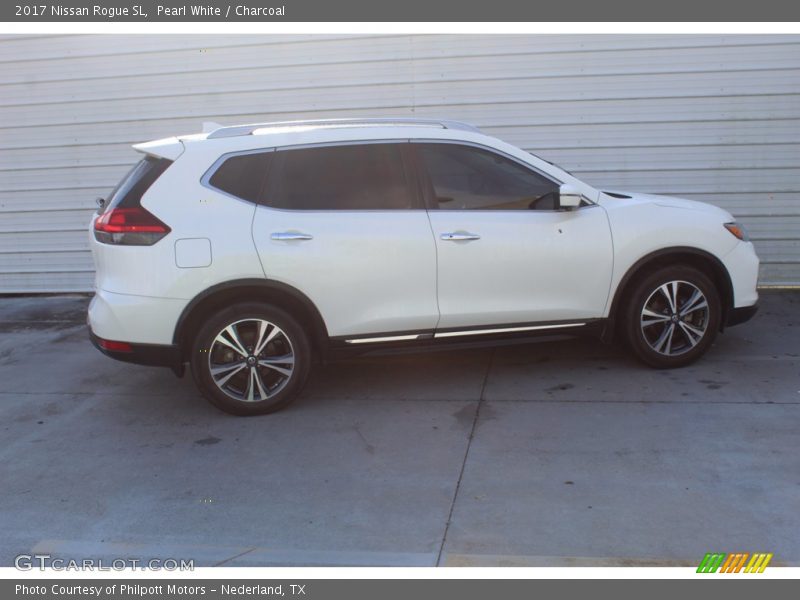  2017 Rogue SL Pearl White
