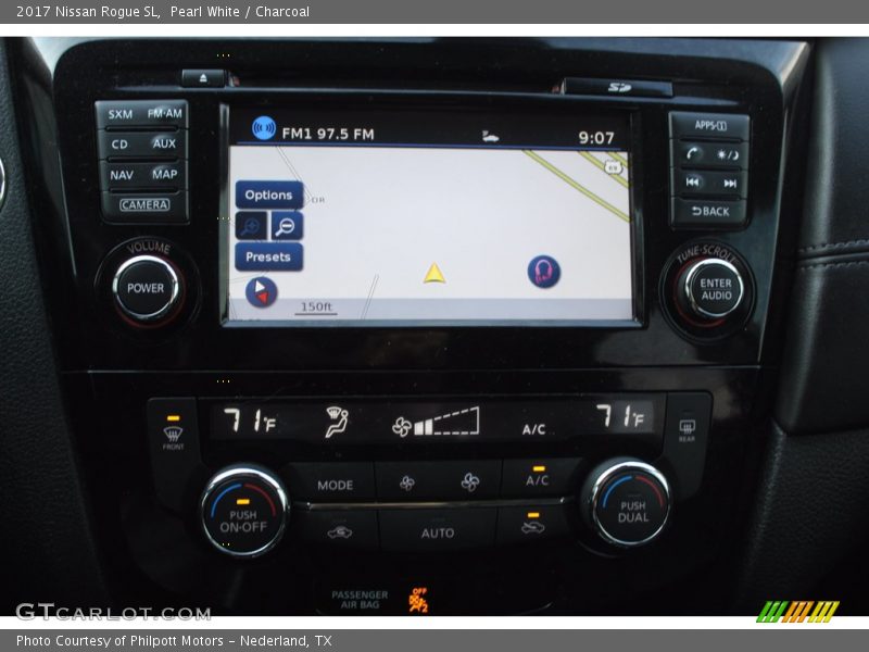 Pearl White / Charcoal 2017 Nissan Rogue SL