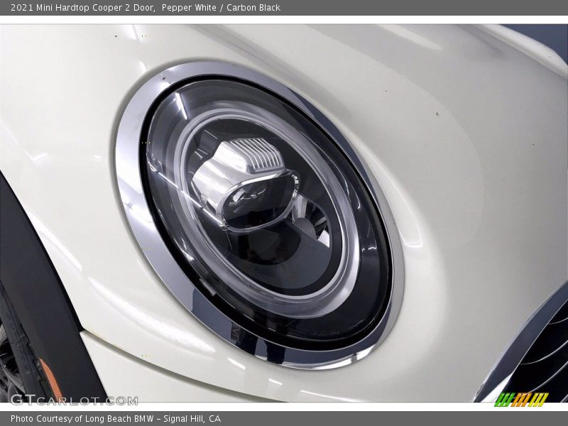 Pepper White / Carbon Black 2021 Mini Hardtop Cooper 2 Door