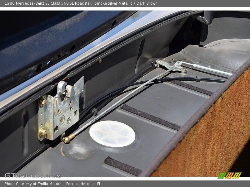 Smoke Silver Metallic / Dark Brown 1986 Mercedes-Benz SL Class 560 SL Roadster