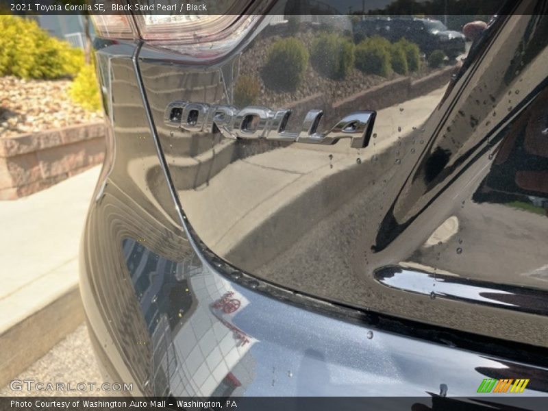 Black Sand Pearl / Black 2021 Toyota Corolla SE