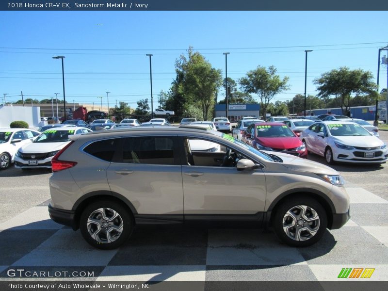 Sandstorm Metallic / Ivory 2018 Honda CR-V EX