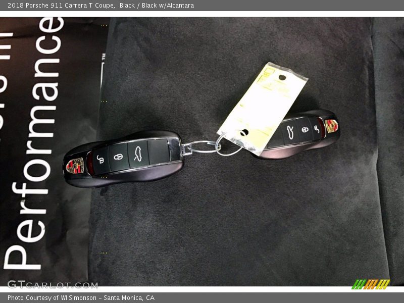 Keys of 2018 911 Carrera T Coupe