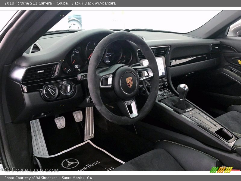 Dashboard of 2018 911 Carrera T Coupe