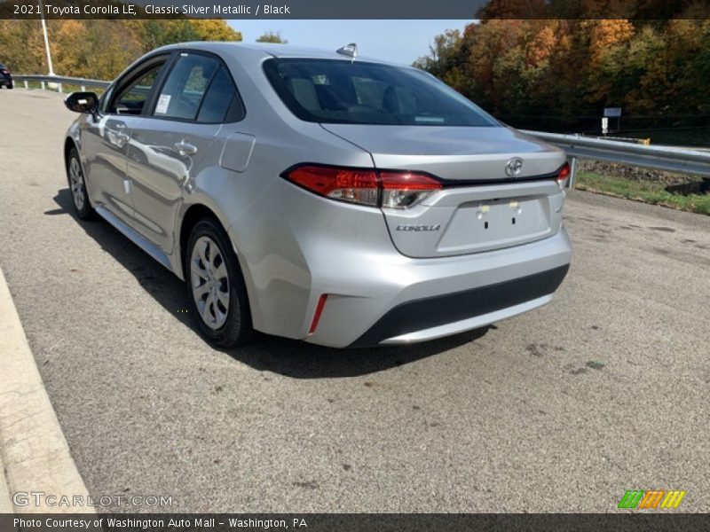 Classic Silver Metallic / Black 2021 Toyota Corolla LE