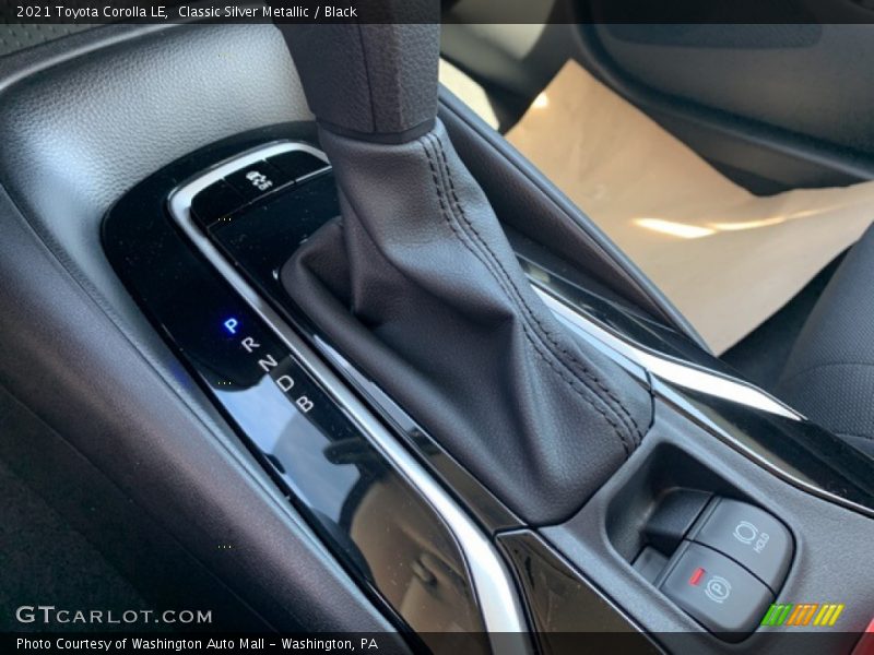 Classic Silver Metallic / Black 2021 Toyota Corolla LE
