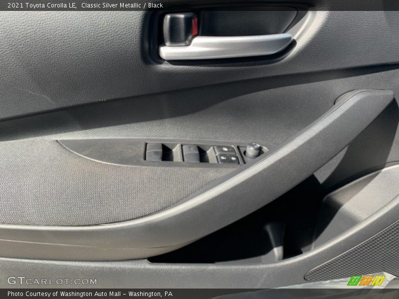 Classic Silver Metallic / Black 2021 Toyota Corolla LE