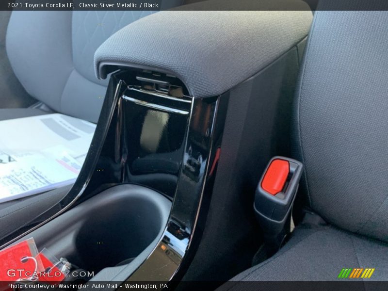 Classic Silver Metallic / Black 2021 Toyota Corolla LE