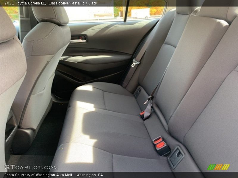 Classic Silver Metallic / Black 2021 Toyota Corolla LE