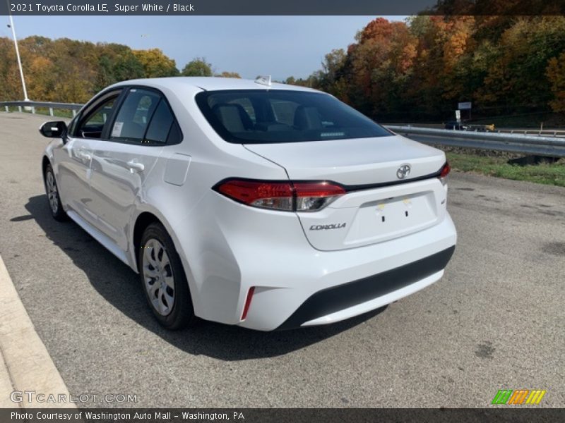 Super White / Black 2021 Toyota Corolla LE