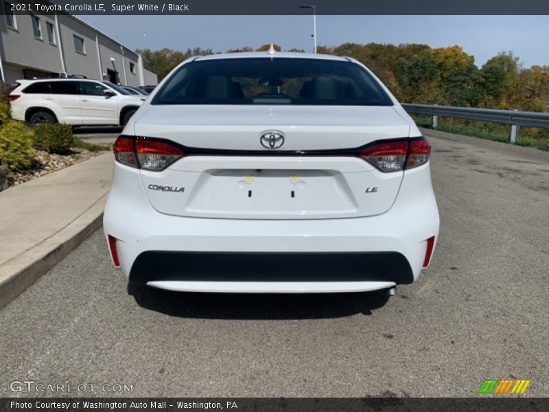 Super White / Black 2021 Toyota Corolla LE