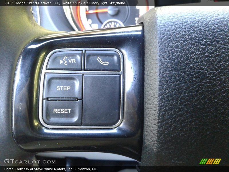 White Knuckle / Black/Light Graystone 2017 Dodge Grand Caravan SXT