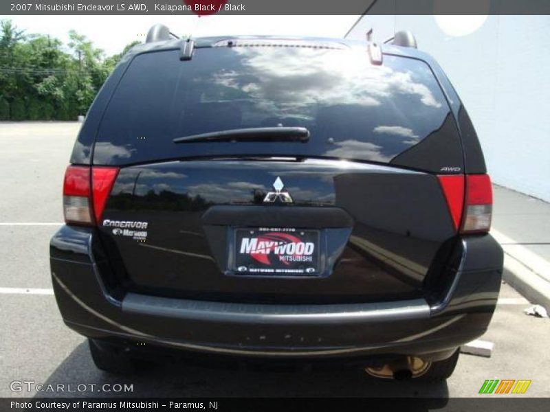 Kalapana Black / Black 2007 Mitsubishi Endeavor LS AWD
