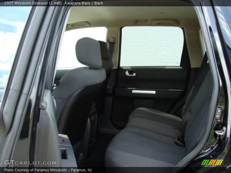 Kalapana Black / Black 2007 Mitsubishi Endeavor LS AWD