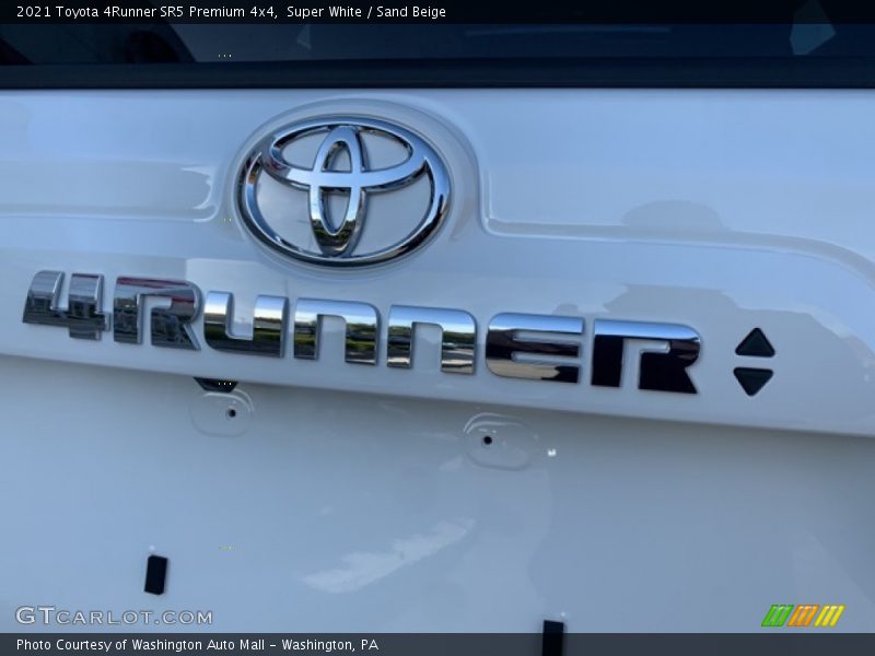 Super White / Sand Beige 2021 Toyota 4Runner SR5 Premium 4x4