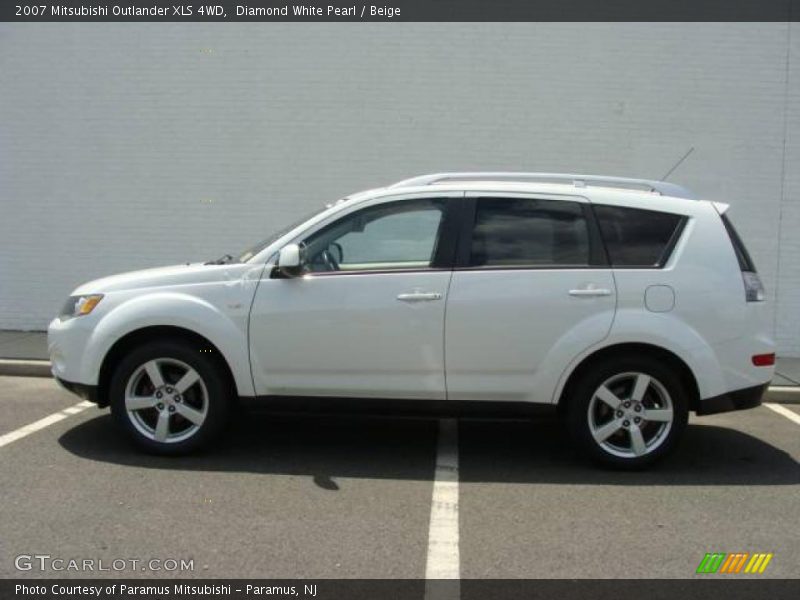 Diamond White Pearl / Beige 2007 Mitsubishi Outlander XLS 4WD