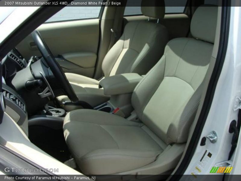 Diamond White Pearl / Beige 2007 Mitsubishi Outlander XLS 4WD