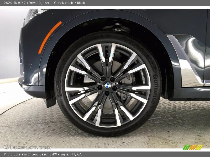 Arctic Grey Metallic / Black 2020 BMW X7 xDrive40i
