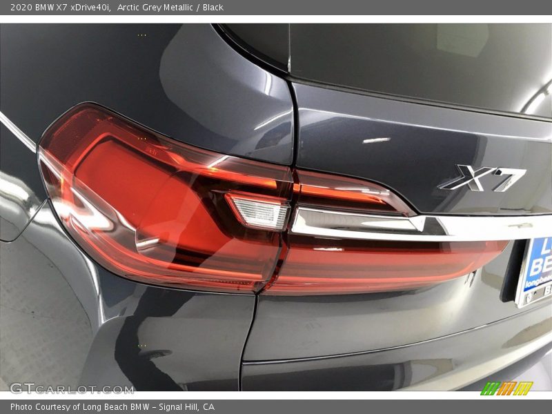 Arctic Grey Metallic / Black 2020 BMW X7 xDrive40i