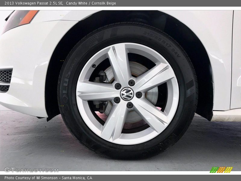 Candy White / Cornsilk Beige 2013 Volkswagen Passat 2.5L SE