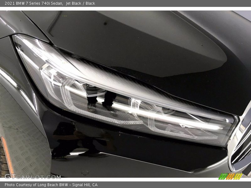 Jet Black / Black 2021 BMW 7 Series 740i Sedan