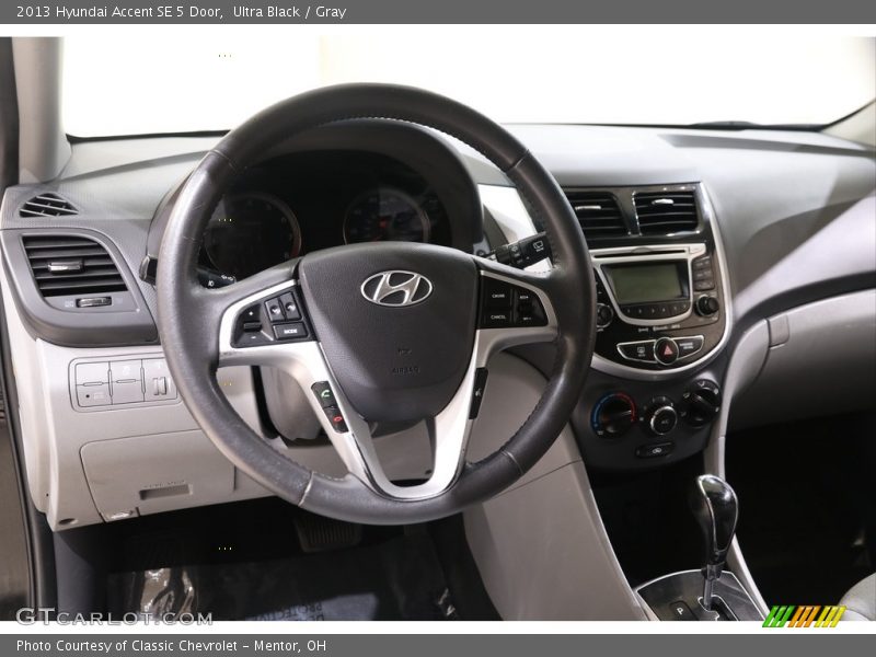 Ultra Black / Gray 2013 Hyundai Accent SE 5 Door