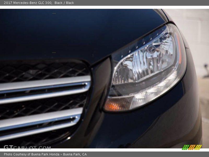 Black / Black 2017 Mercedes-Benz GLC 300