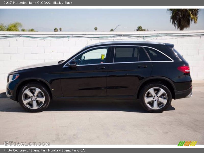 Black / Black 2017 Mercedes-Benz GLC 300