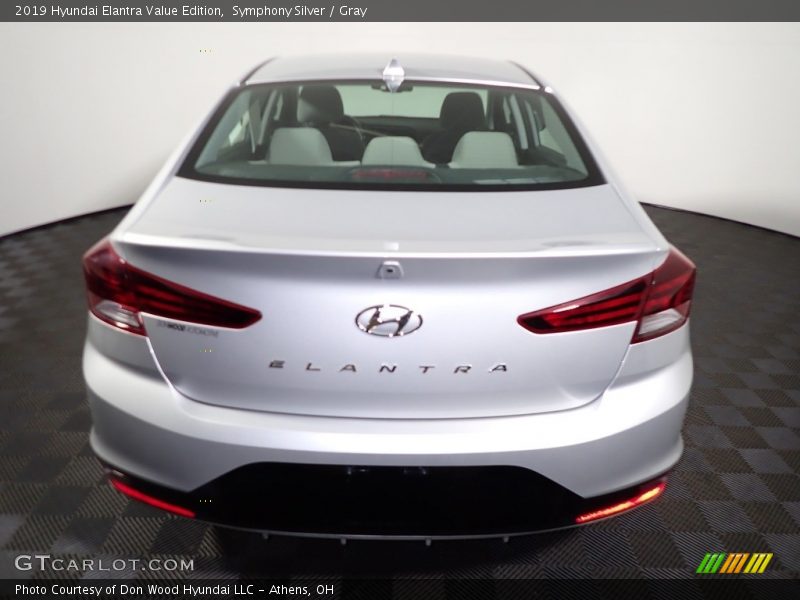Symphony Silver / Gray 2019 Hyundai Elantra Value Edition