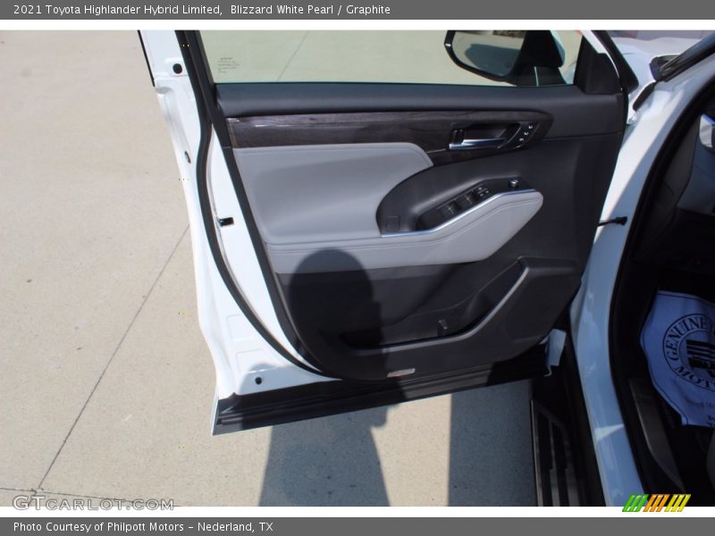 Blizzard White Pearl / Graphite 2021 Toyota Highlander Hybrid Limited