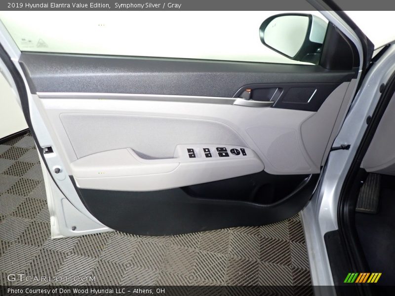 Symphony Silver / Gray 2019 Hyundai Elantra Value Edition