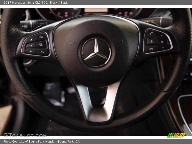Black / Black 2017 Mercedes-Benz GLC 300