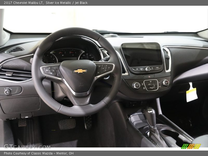 Silver Ice Metallic / Jet Black 2017 Chevrolet Malibu LT