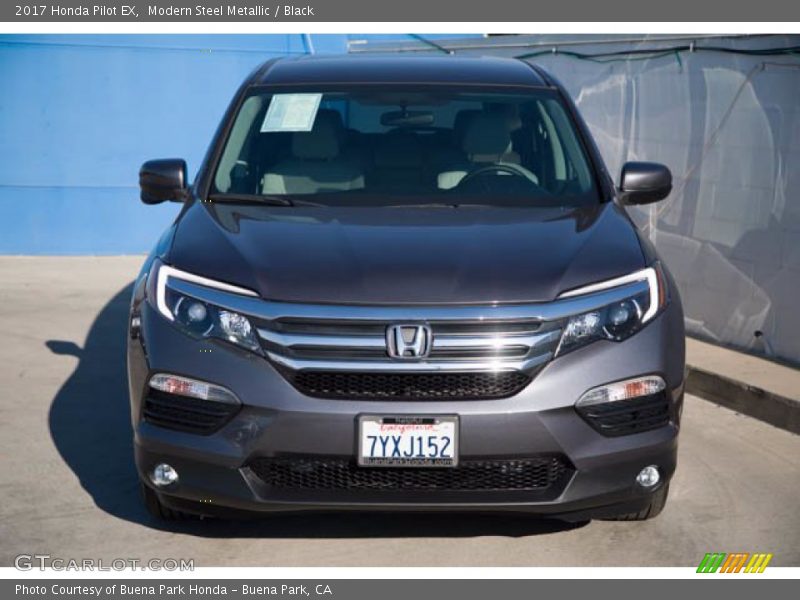 Modern Steel Metallic / Black 2017 Honda Pilot EX