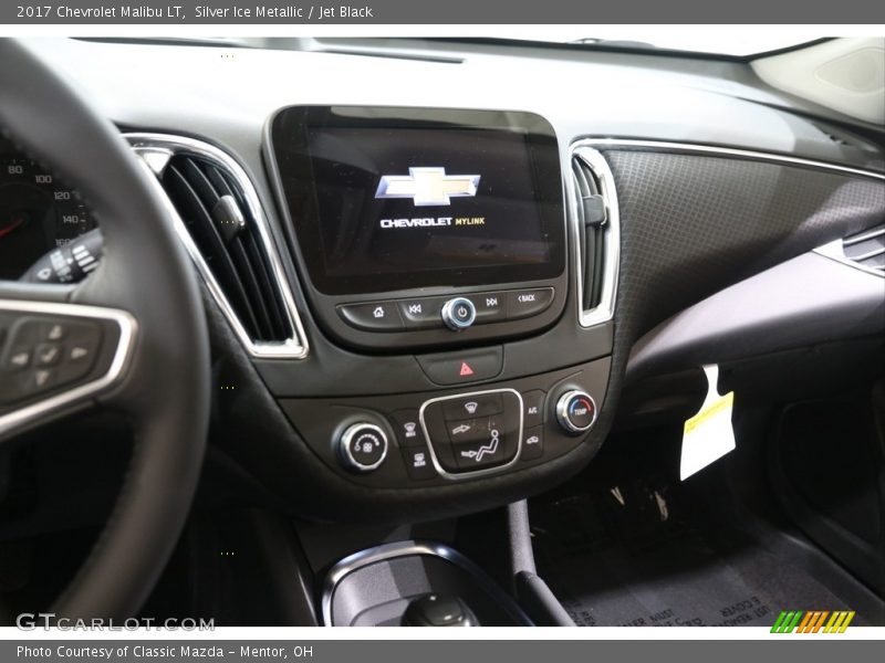 Silver Ice Metallic / Jet Black 2017 Chevrolet Malibu LT