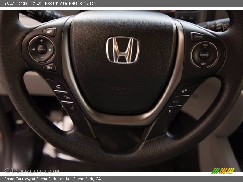 Modern Steel Metallic / Black 2017 Honda Pilot EX