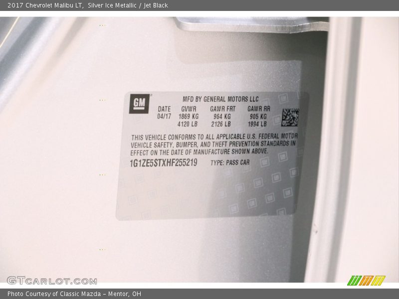 Silver Ice Metallic / Jet Black 2017 Chevrolet Malibu LT