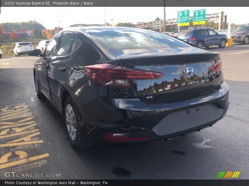 Phantom Black / Black 2020 Hyundai Elantra SE