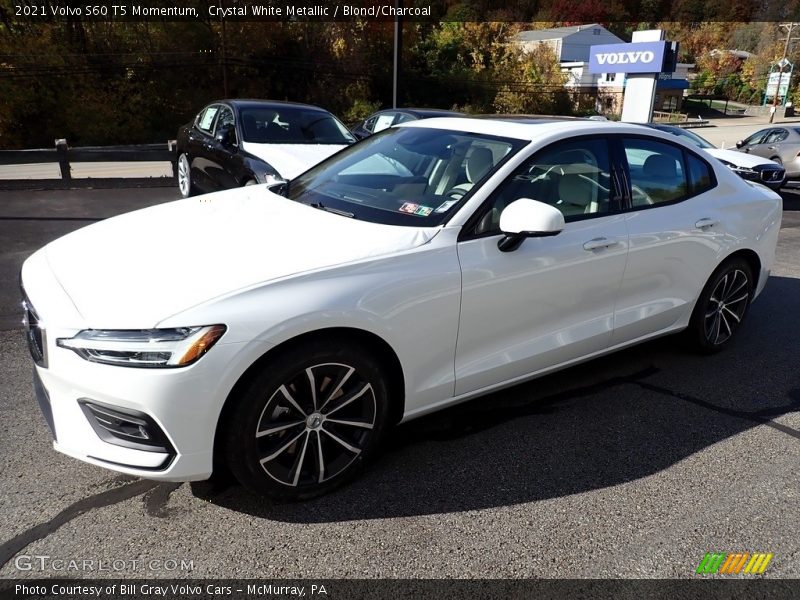 Crystal White Metallic / Blond/Charcoal 2021 Volvo S60 T5 Momentum