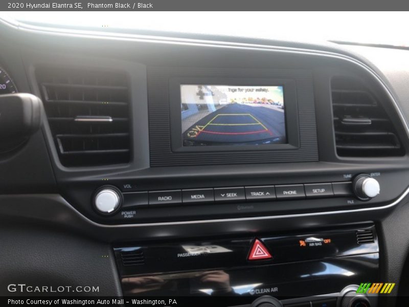Phantom Black / Black 2020 Hyundai Elantra SE