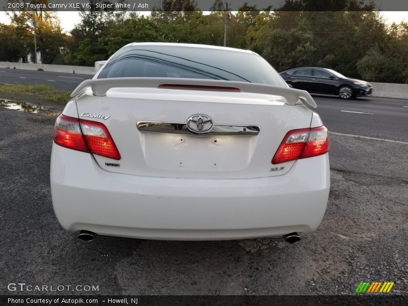 Super White / Ash 2008 Toyota Camry XLE V6