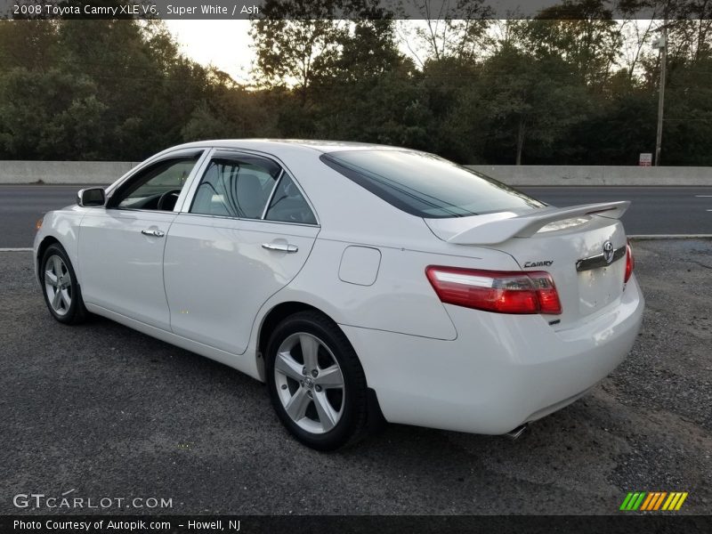 Super White / Ash 2008 Toyota Camry XLE V6