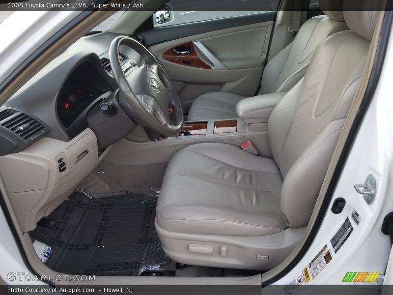 Super White / Ash 2008 Toyota Camry XLE V6