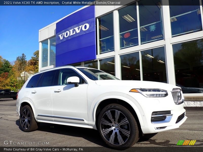 Front 3/4 View of 2021 XC90 T6 AWD Inscription