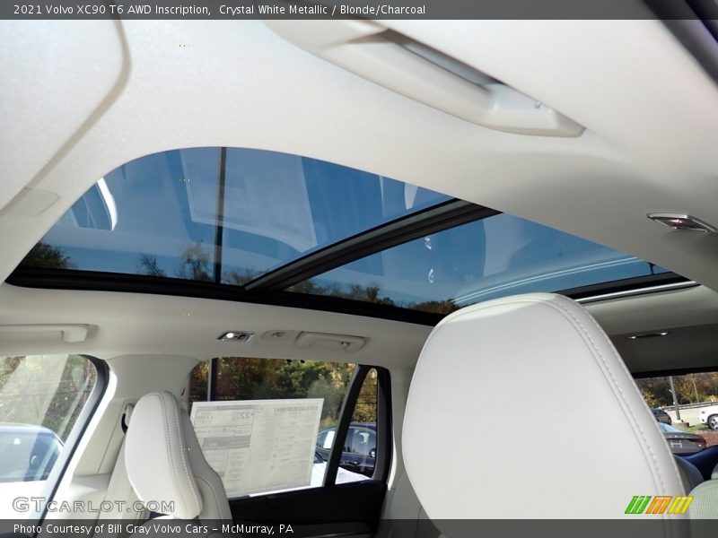 Sunroof of 2021 XC90 T6 AWD Inscription
