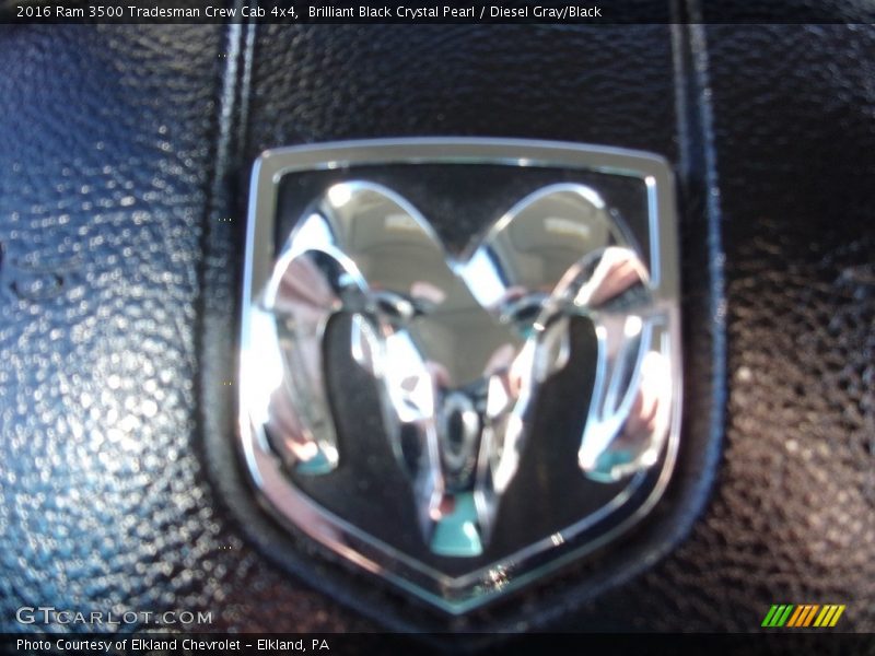 Brilliant Black Crystal Pearl / Diesel Gray/Black 2016 Ram 3500 Tradesman Crew Cab 4x4