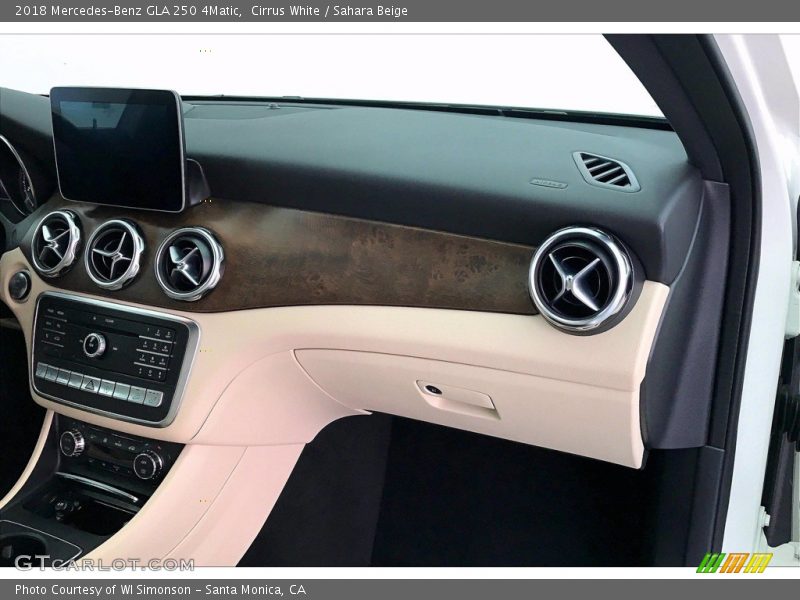 Cirrus White / Sahara Beige 2018 Mercedes-Benz GLA 250 4Matic