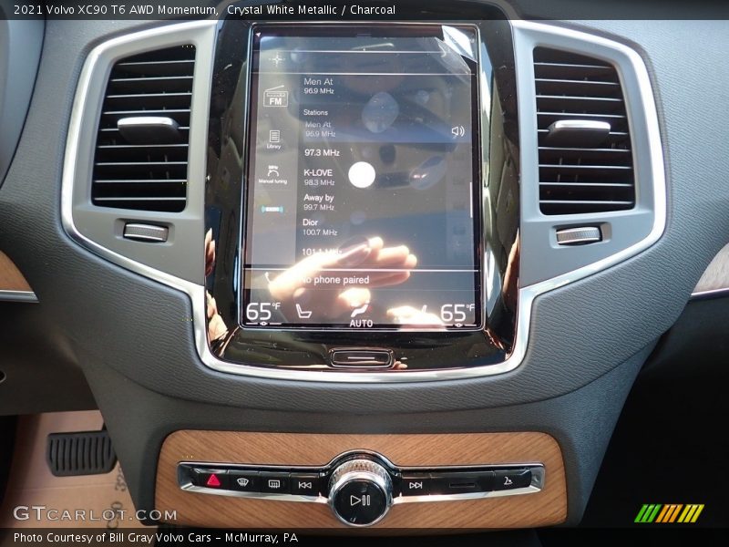 Crystal White Metallic / Charcoal 2021 Volvo XC90 T6 AWD Momentum